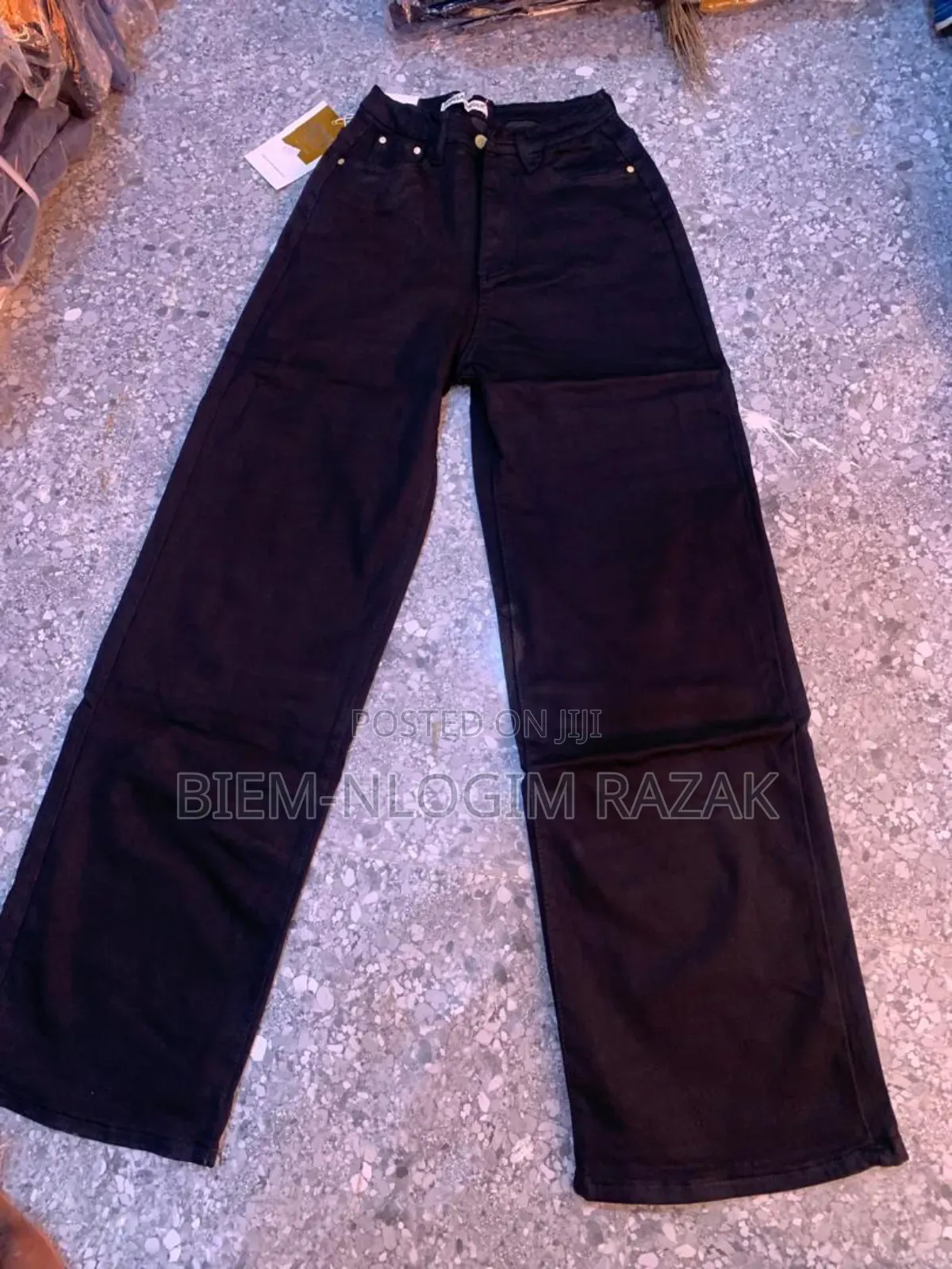 Topmost Quality Ladies Casual Baggy Jeans Available in Stock