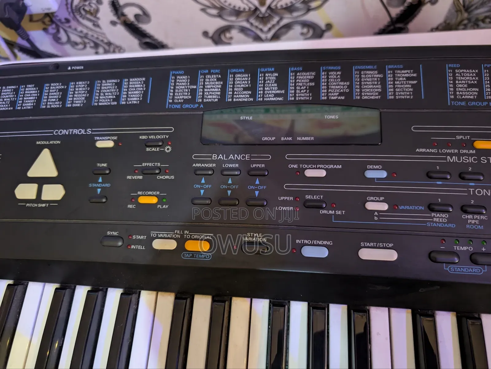 Roland E16 Keyboard