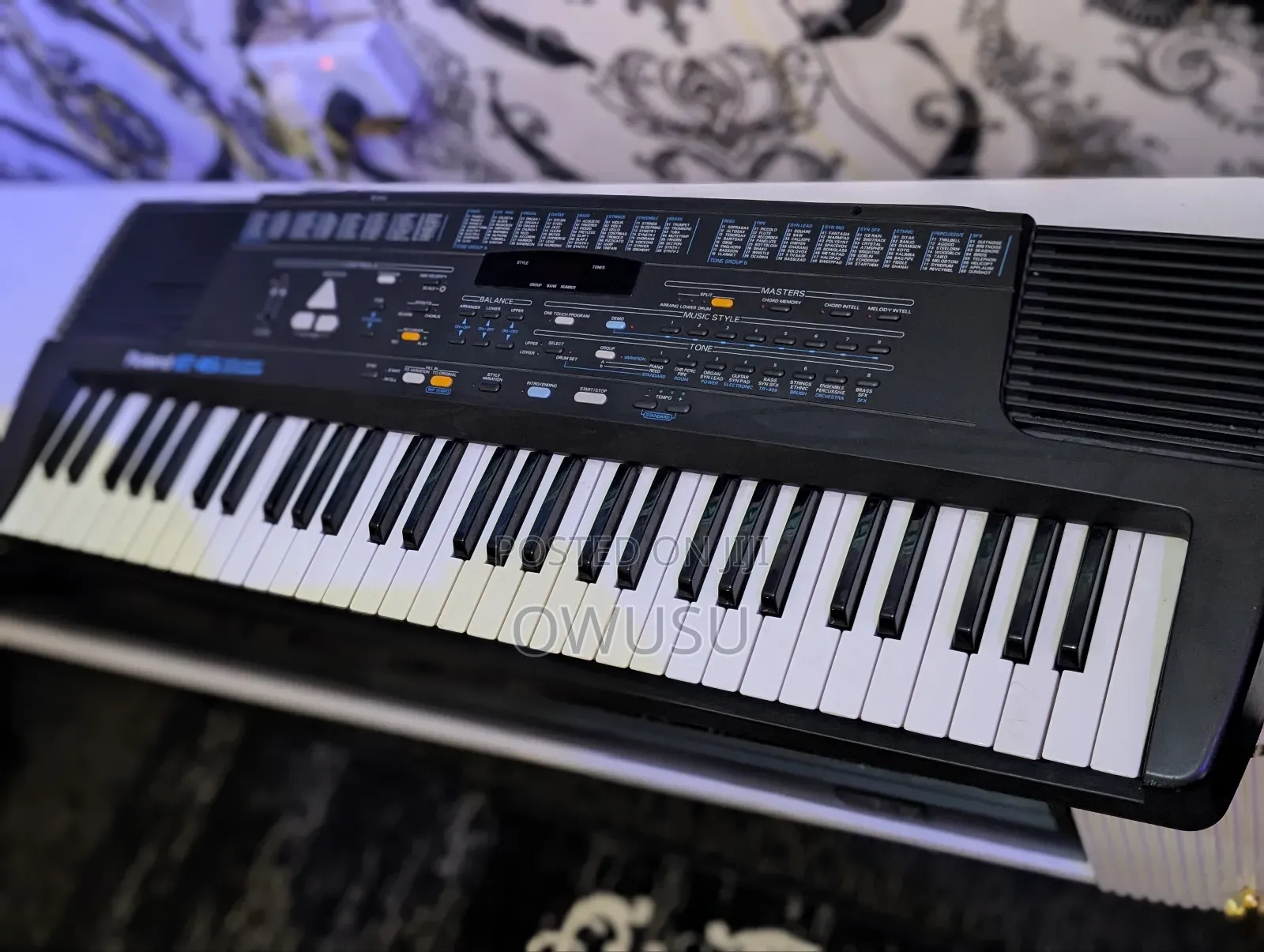 Roland E16 Keyboard