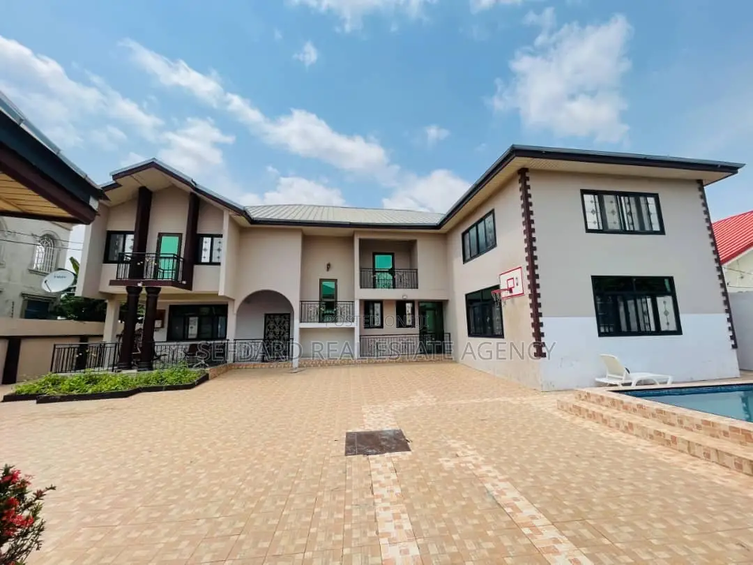 7bdrm Mansion in East Legon for sale
