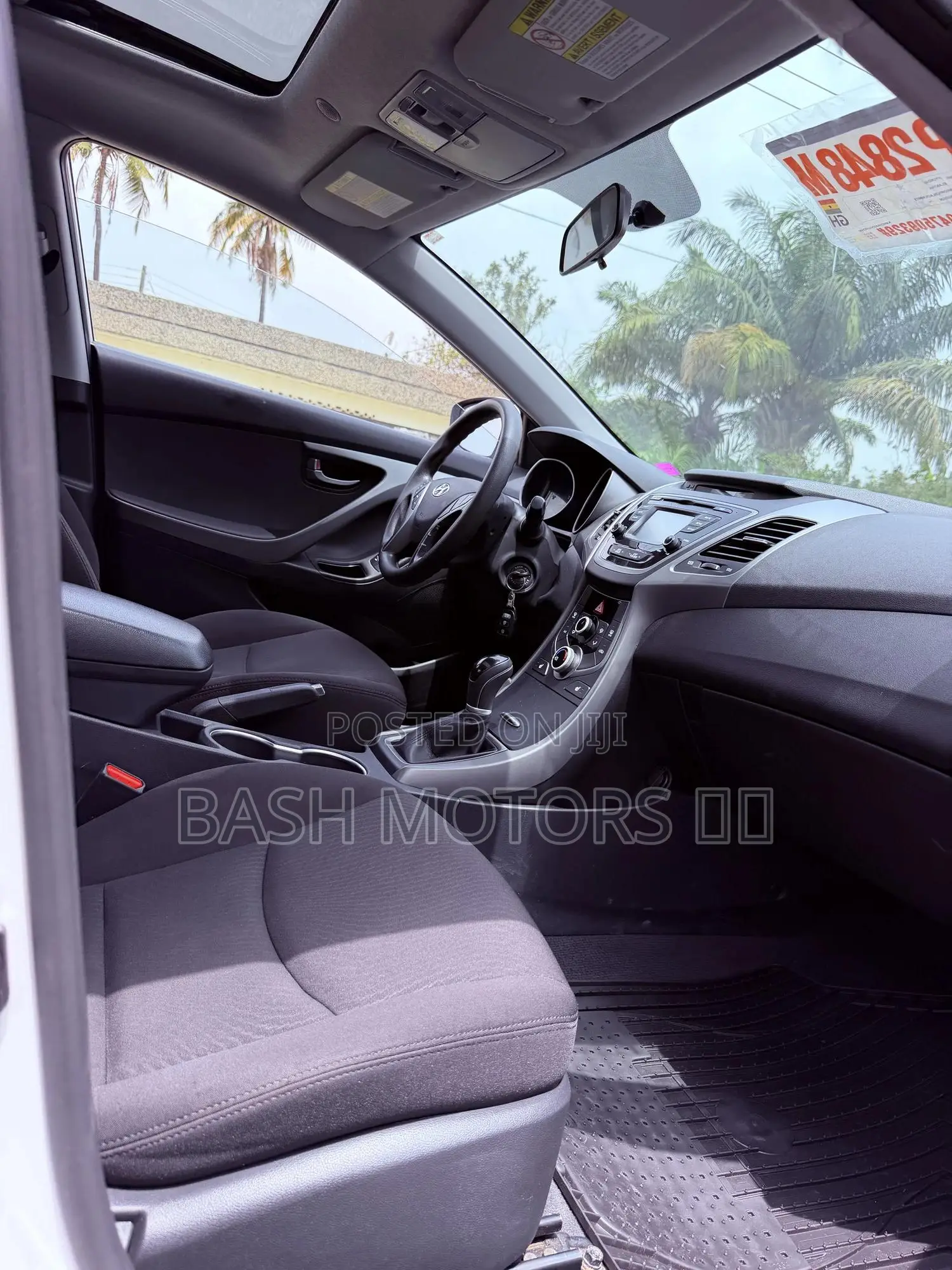 Hyundai Elantra SE Sedan FWD (1.8L 4cyl 6A) 2016 White
