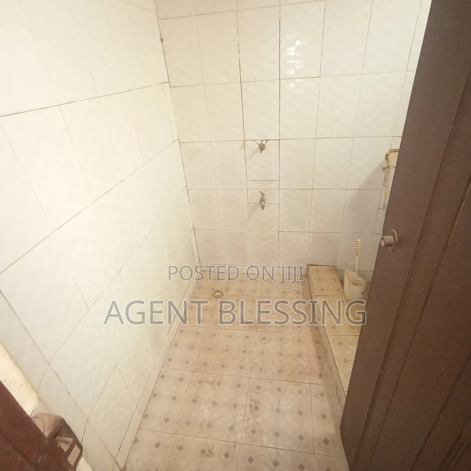 1bdrm Apartment in Golf City, Tema Metropolitan for rent