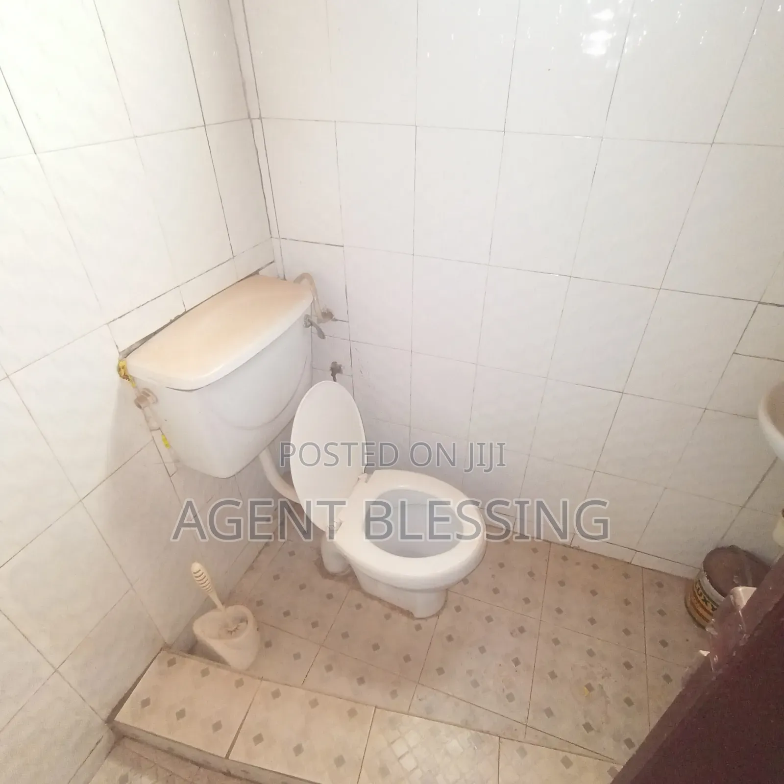 1bdrm Apartment in Golf City, Tema Metropolitan for rent