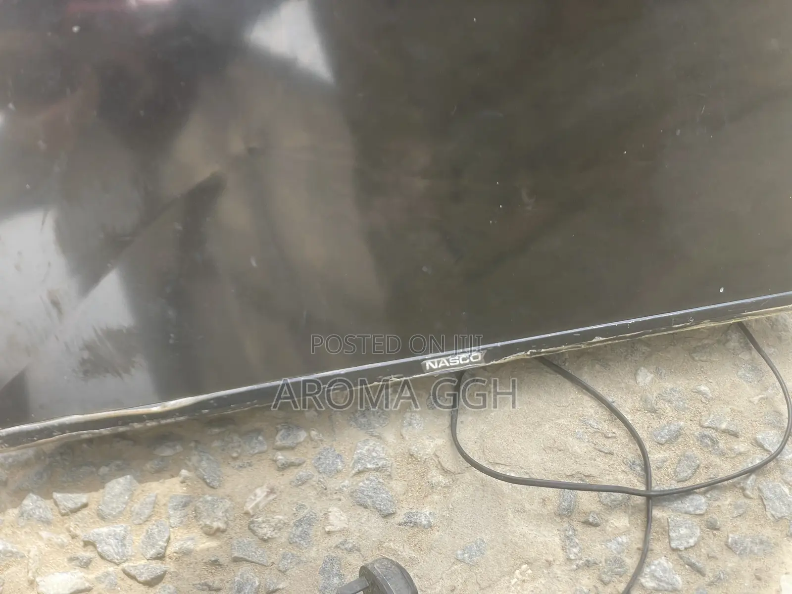 Nasco Tv 32 Inches Broken Screen Going for a Cool Price
