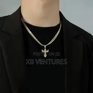 Men's
Pendant Necklace