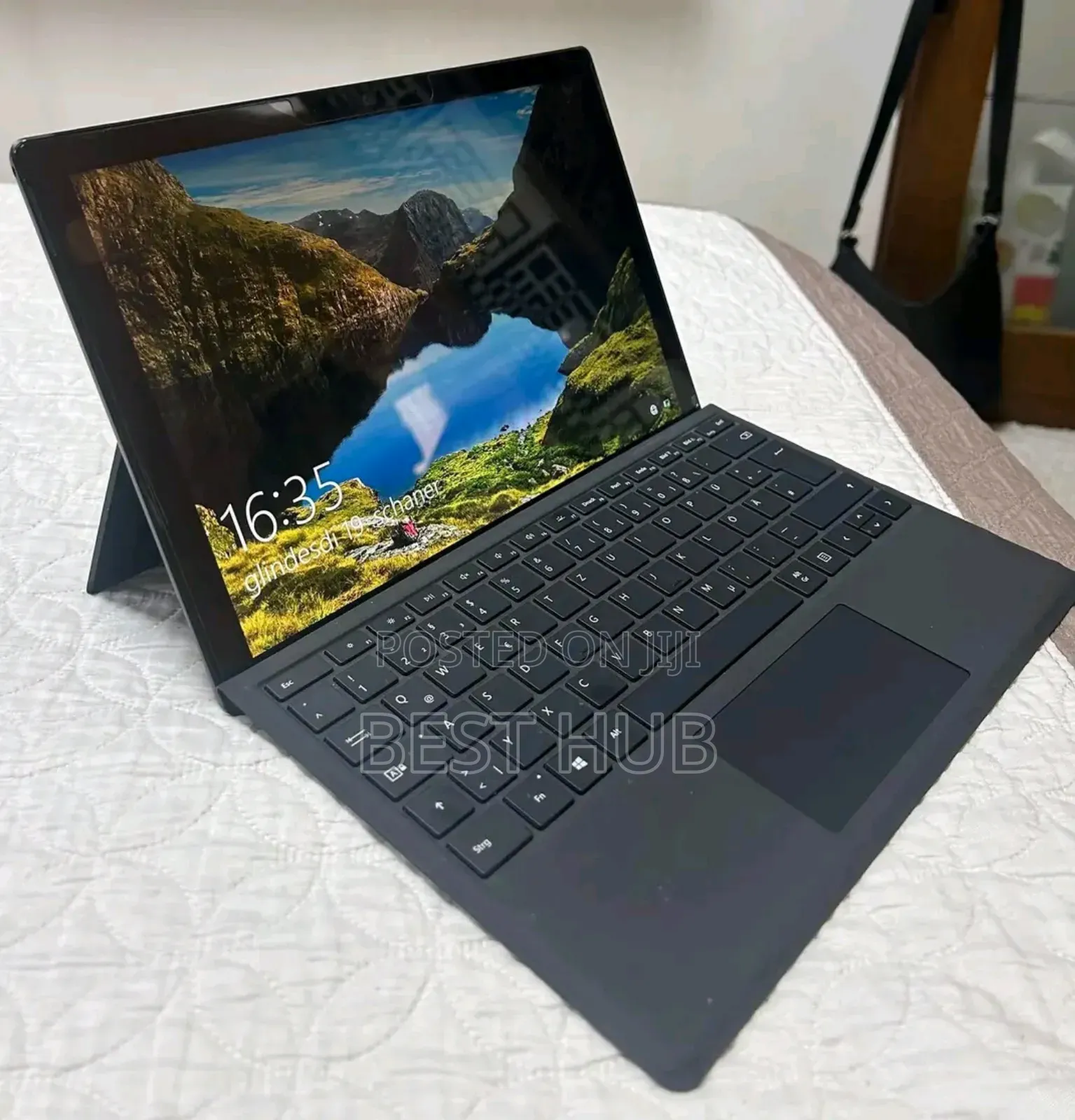 New Microsoft Surface Pro 256 GB Black