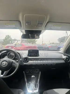 Toyota Yaris iA 1.5 FWD 2016 White