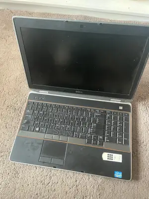 Laptop Dell Latitude E6520 8GB Intel Core i7 SSD 256GB