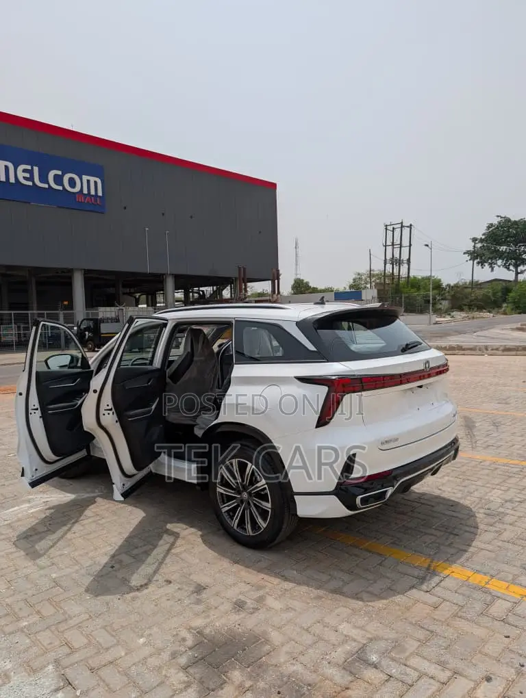 New Changan CS75 2025 White