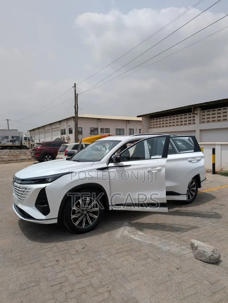 New Changan CS75 2025 White
