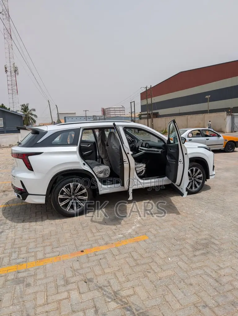 New Changan CS75 2025 White