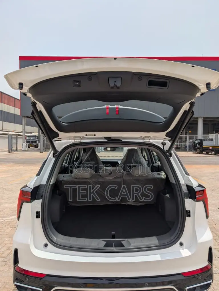 New Changan CS75 2025 White
