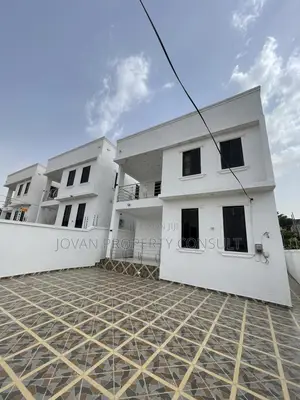 3bdrm House in Ofankor Barrier for sale