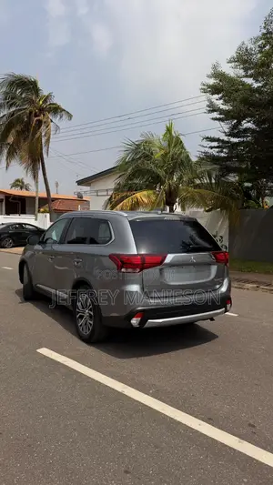 Mitsubishi Outlander SE AWC 2019 Silver