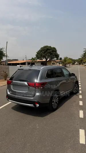 Mitsubishi Outlander SE AWC 2019 Silver