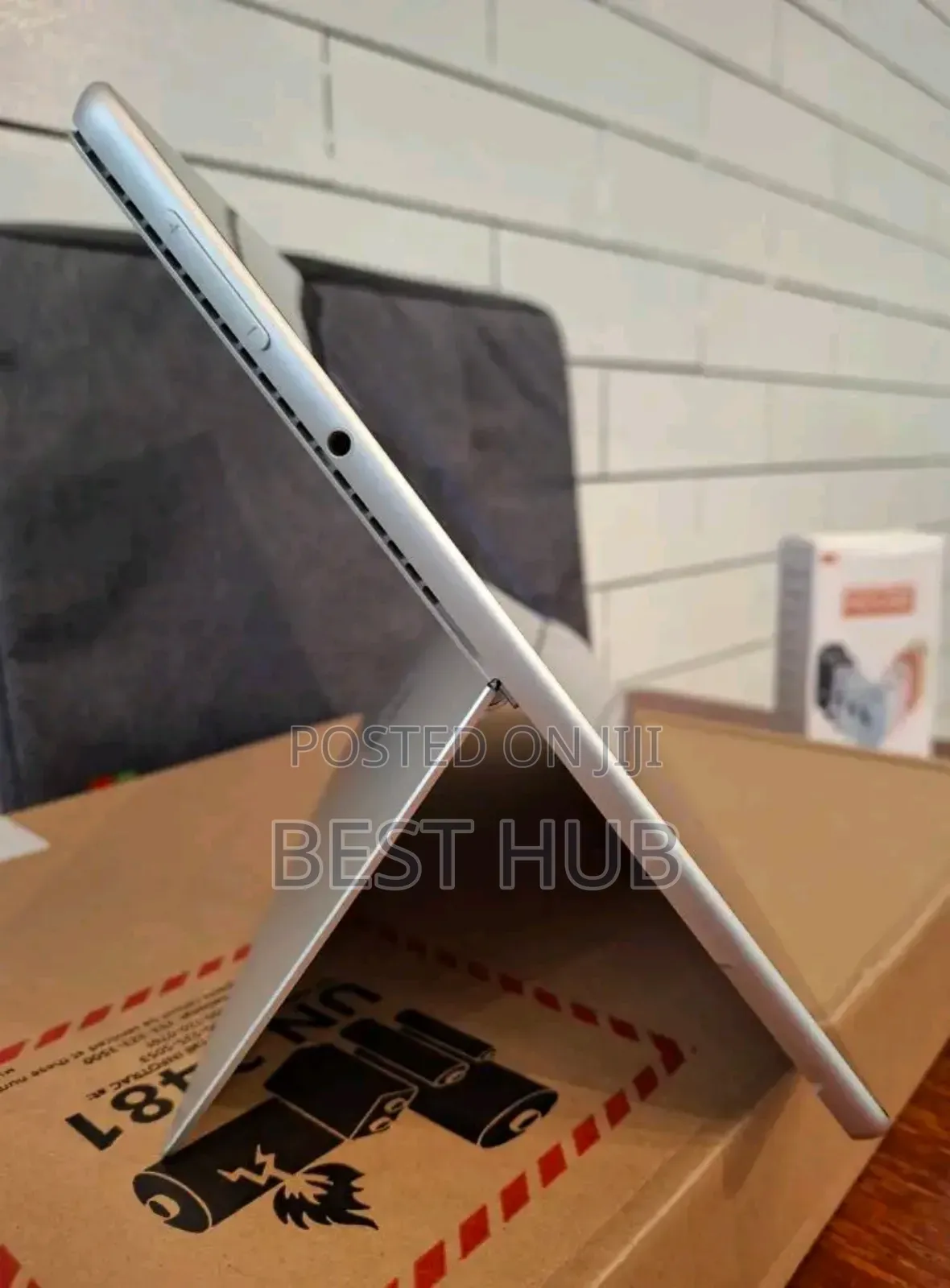 New Microsoft Surface Pro 512 GB Black