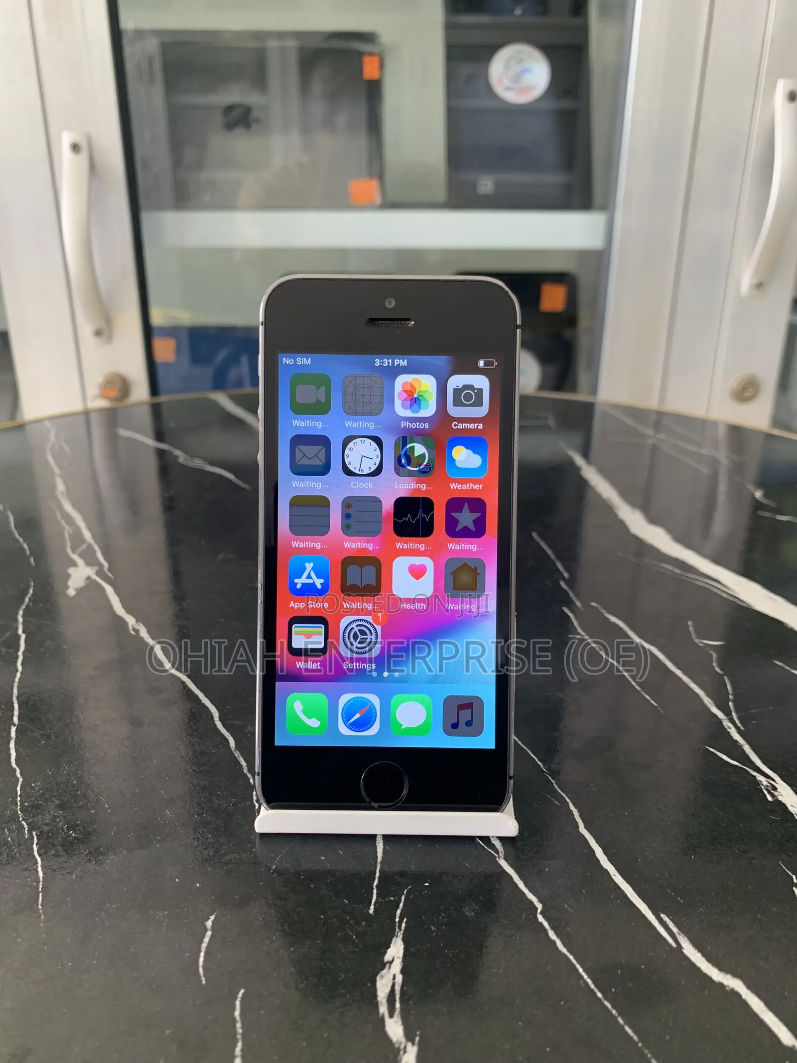 Apple iPhone 5s 16 GB Black