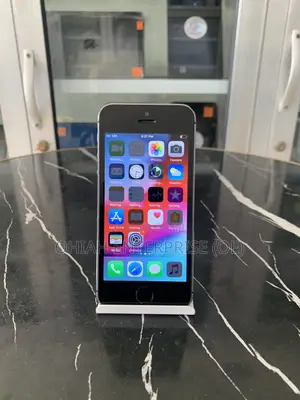 Apple iPhone 5s 16 GB Black