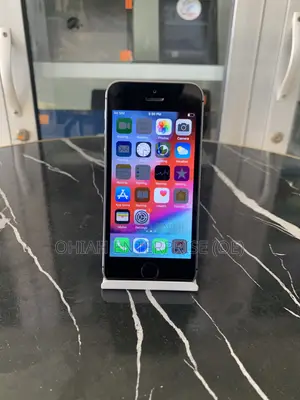 Apple iPhone 5s 16 GB Black