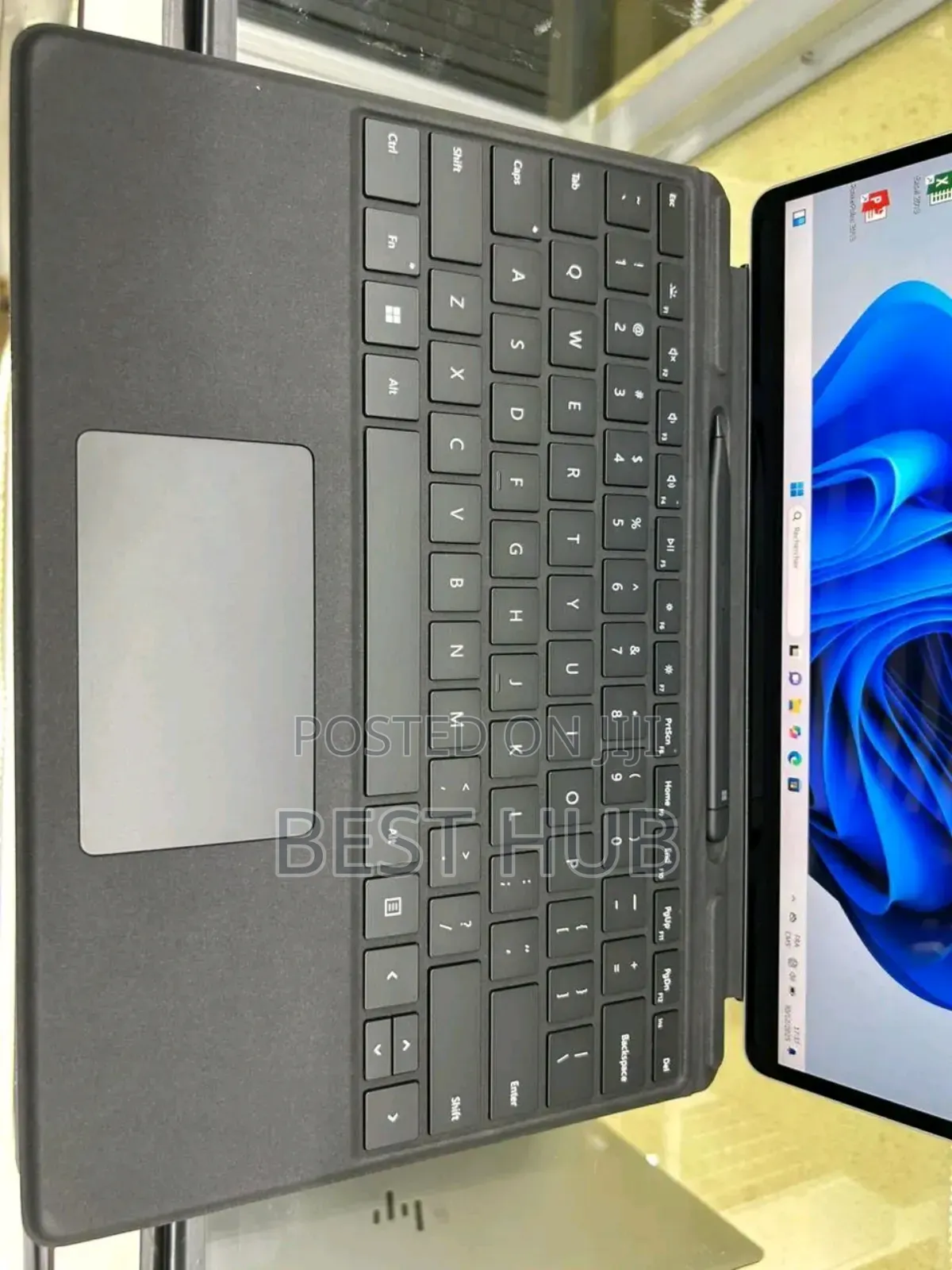 New Microsoft Surface Pro 512 GB Black