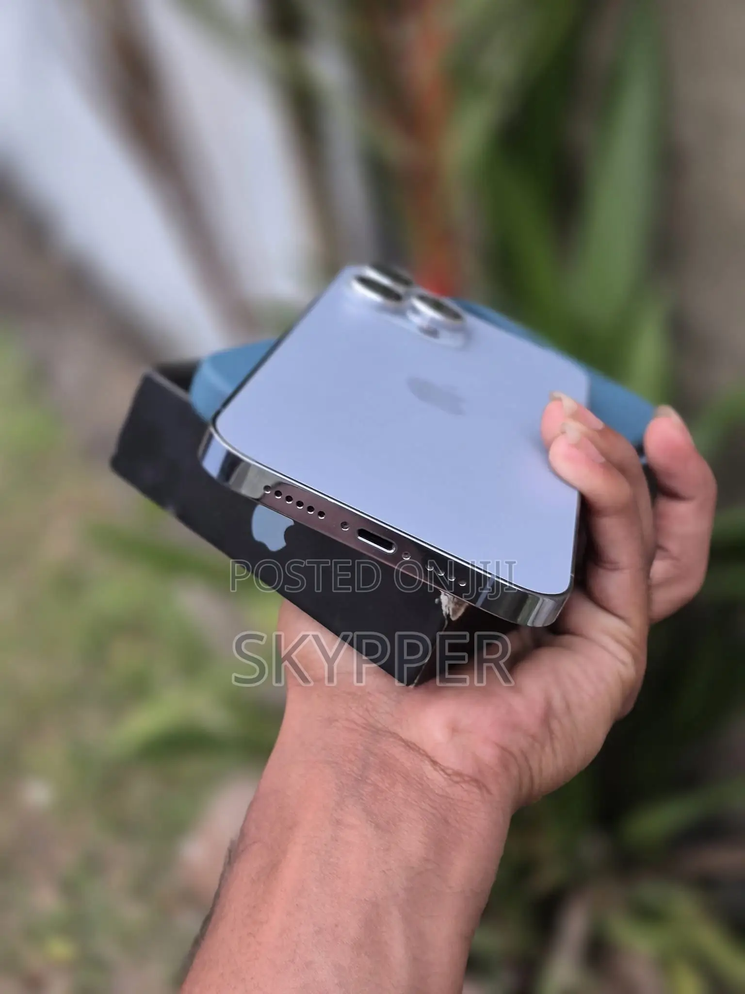 Both iPhone And Android Repairs