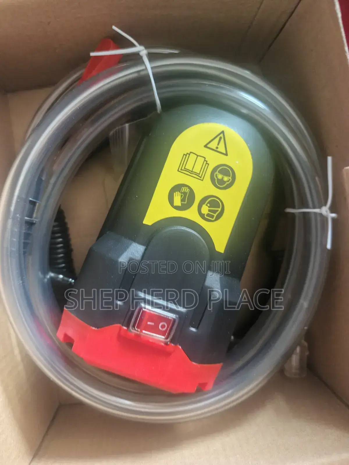Oil Pump (Model Uop 12 C1), Designed for Quick and Easy Oil Change