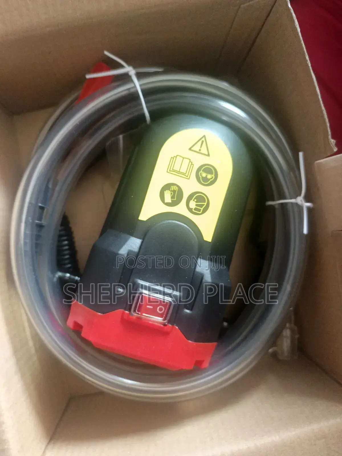 Oil Pump (Model Uop 12 C1), Designed for Quick and Easy Oil Change