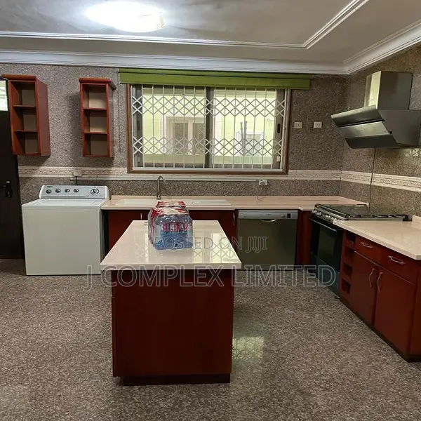 3bdrm Apartment in Airport Residential Area for rent