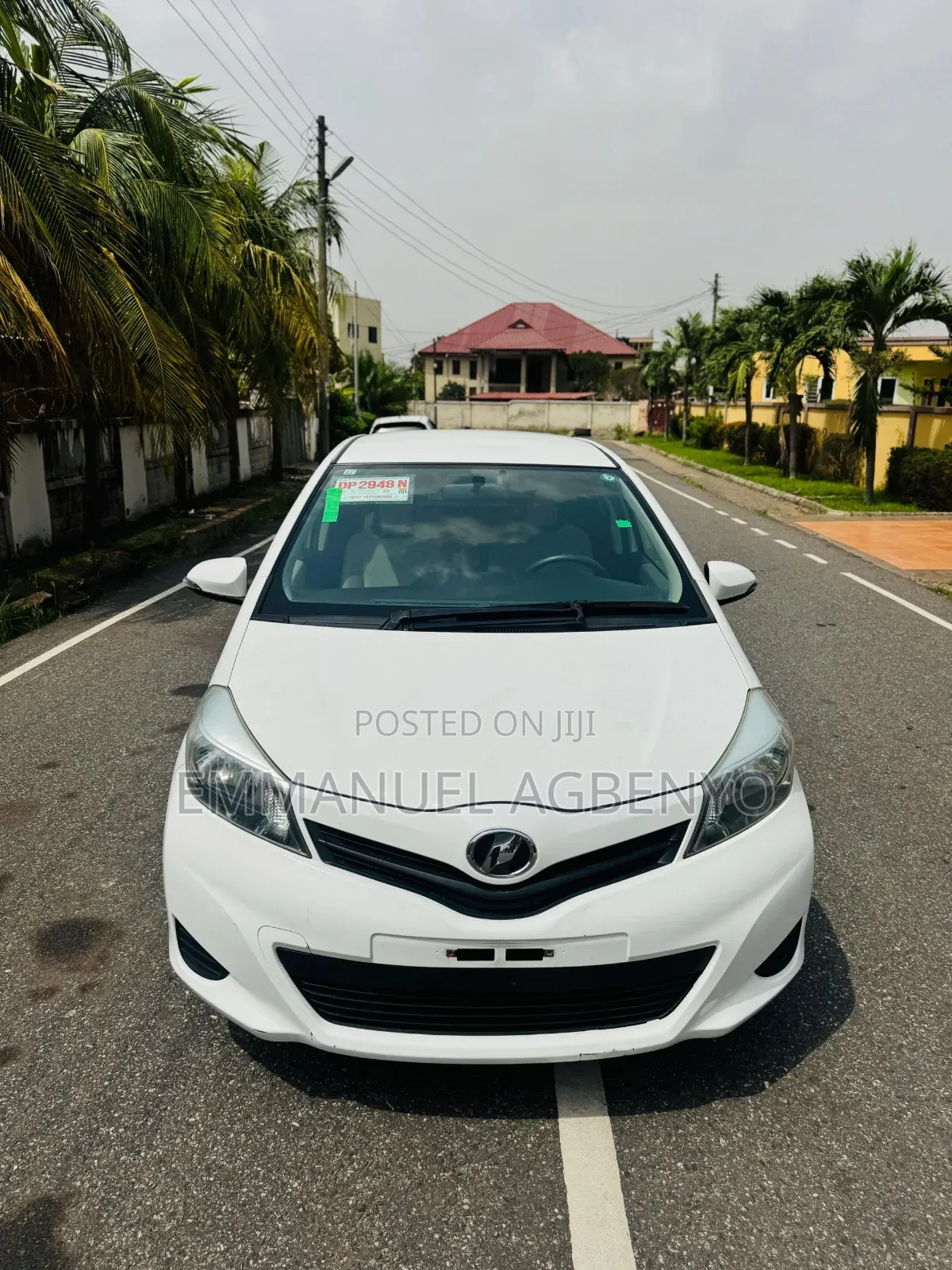 Toyota Vitz 1.3 FWD 5dr 2013 White