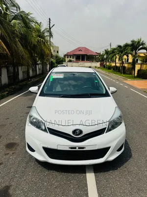 Toyota Vitz 1.3 FWD 5dr 2013 White
