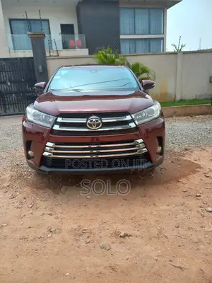 Toyota Highlander LE 4x2 (2.7L 4cyl 6A) 2018 Burgundy