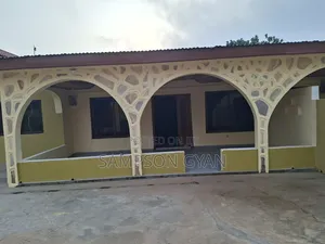 3bdrm House in Ofankor for rent