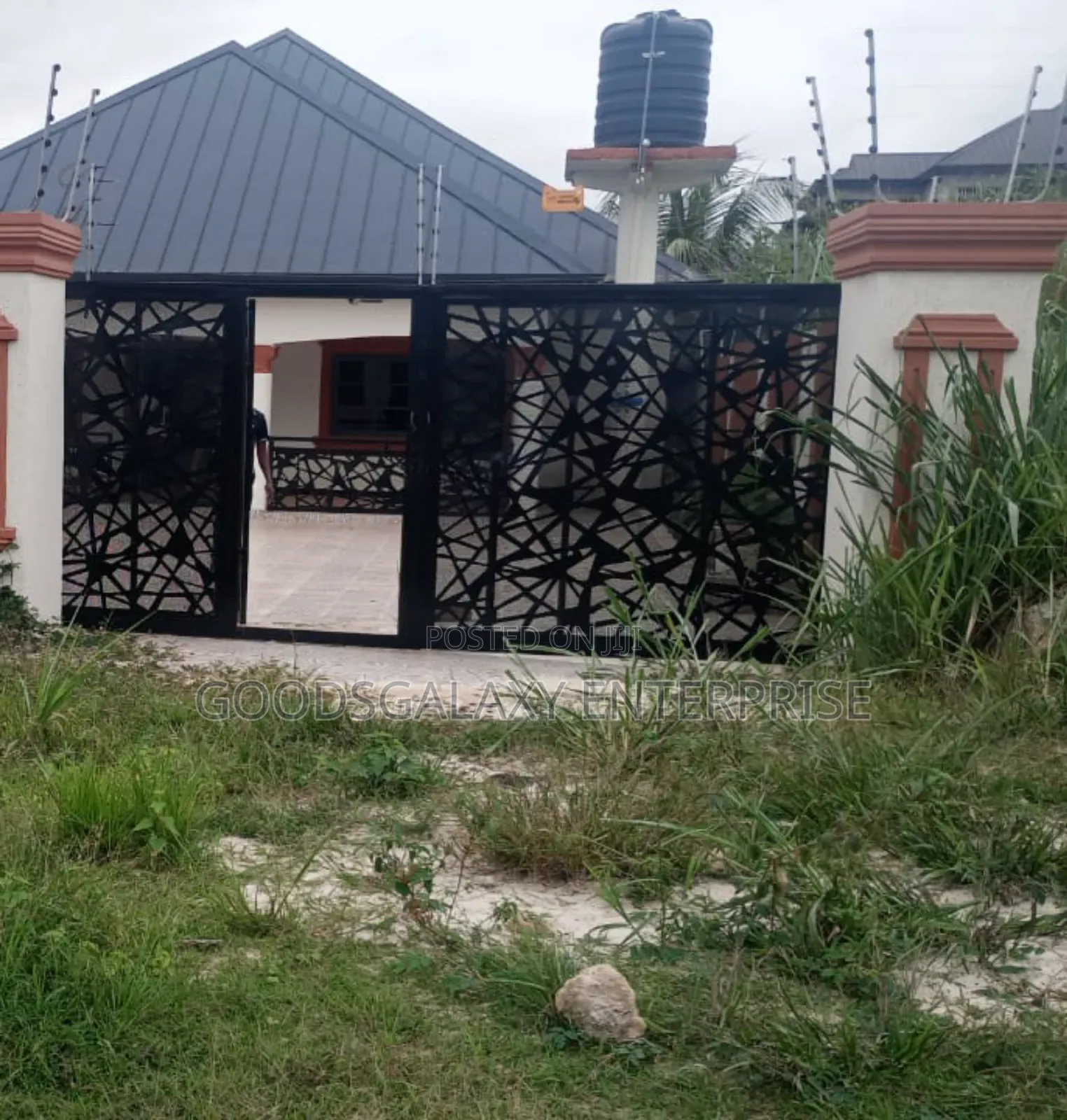 5bdrm House in Kumasi Metropolitan for sale