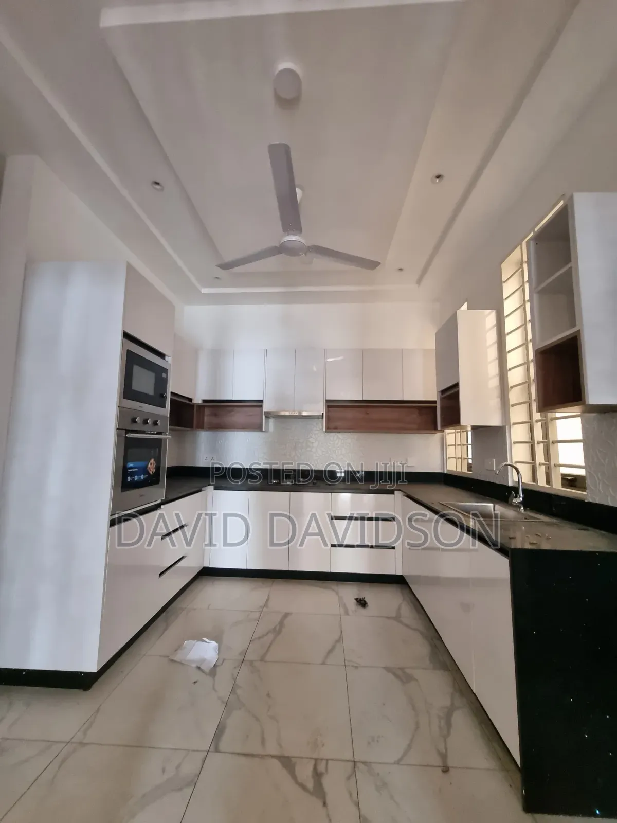 4bdrm House in 4 Bedroom Newly, Tema Metropolitan for sale
