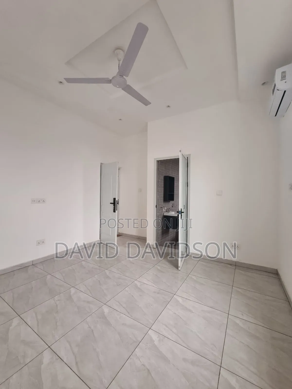 4bdrm House in 4 Bedroom Newly, Tema Metropolitan for sale