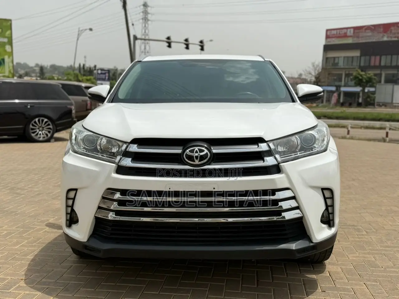 Toyota Highlander XLE 4dr SUV AWD (3.5L 6cyl 6A) 2014 White