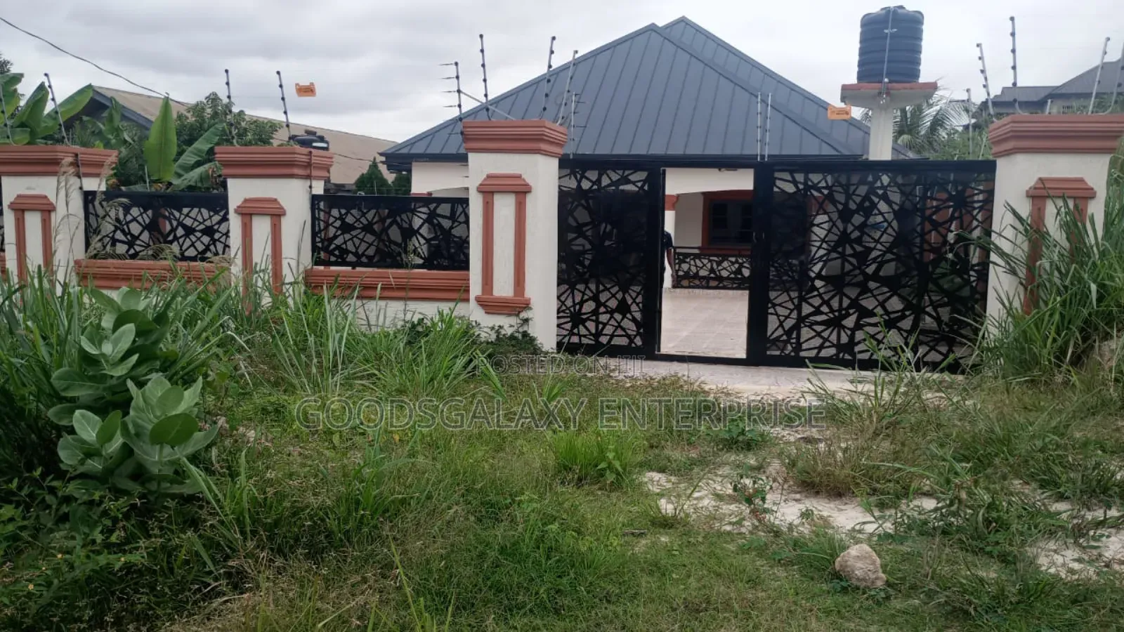 5bdrm House in Kumasi Metropolitan for sale