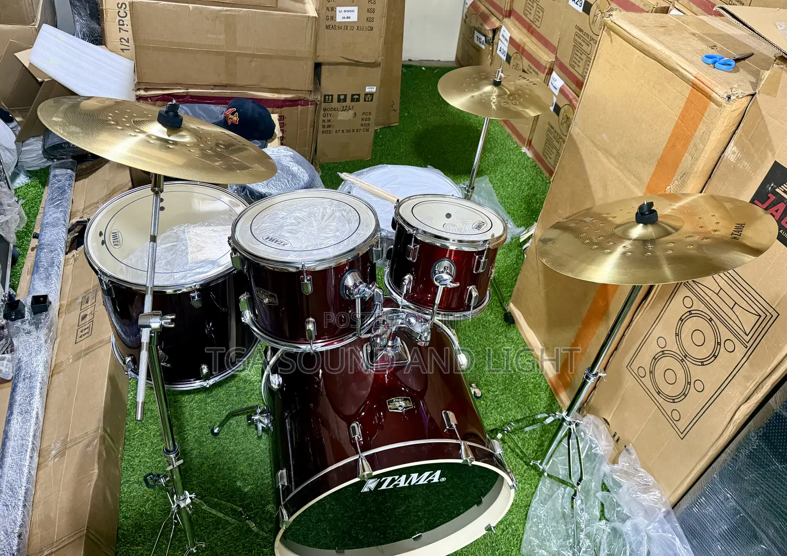 Tama Imperial Star 5pcs Complete Drum Set [3 Cymbals]