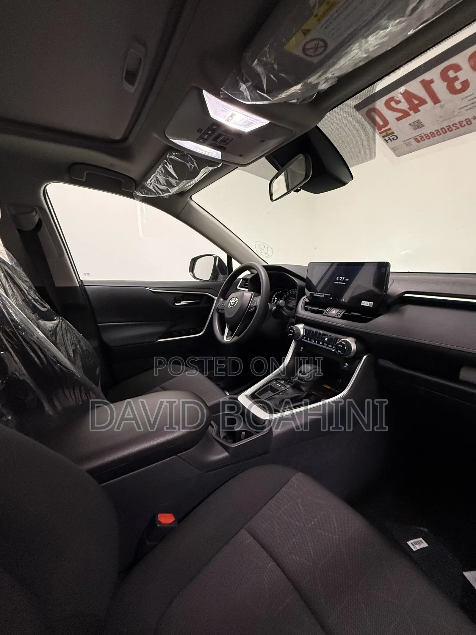 New Toyota RAV4 XLE 2025 White