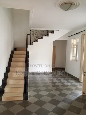 4bdrm Duplex in Airport Residential, Spintex for rent