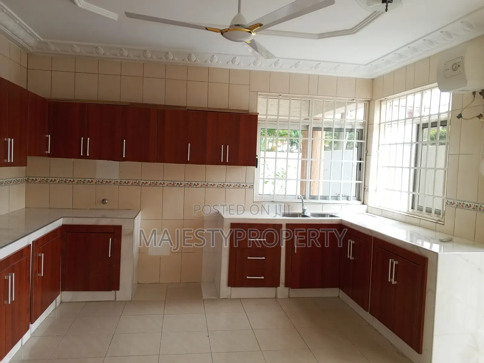 4bdrm Duplex in Airport Residential, Spintex for rent