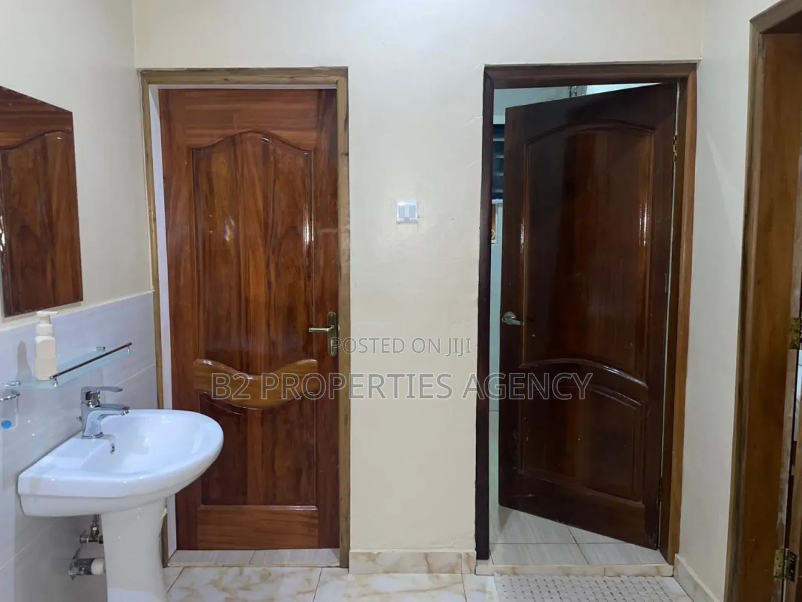 Furnished 3bdrm House in B2 Properties Agency, Kumasi Metropolitan