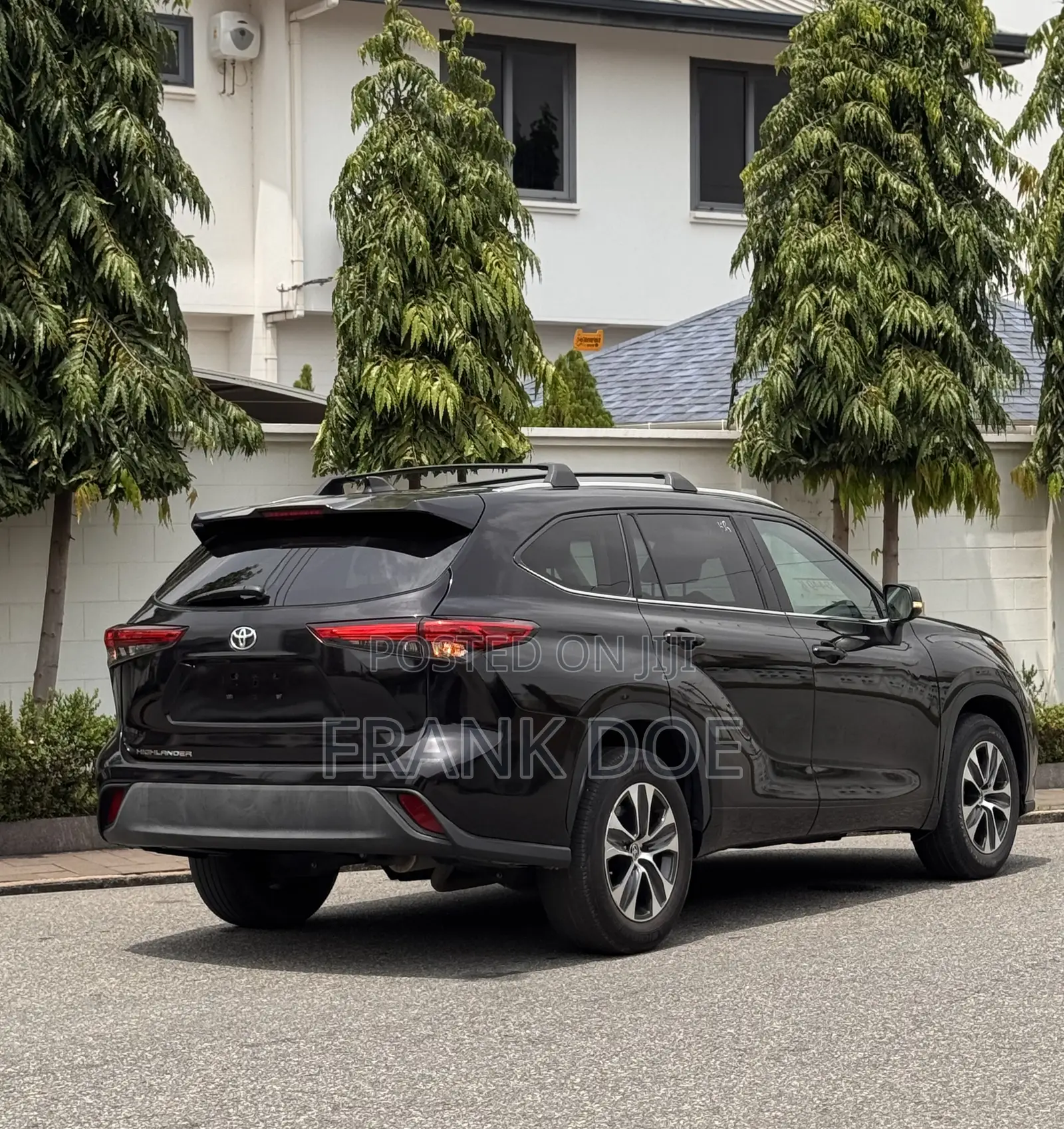 Toyota Highlander XLE 2022 Black