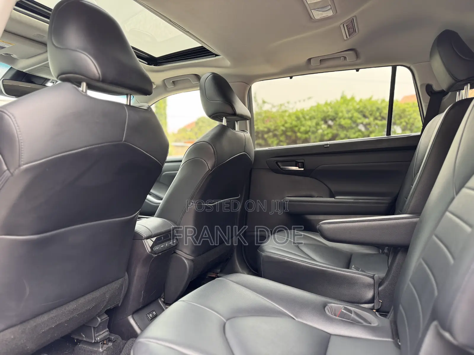 Toyota Highlander XLE 2022 Black
