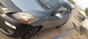 Toyota Belta 2009 Blue