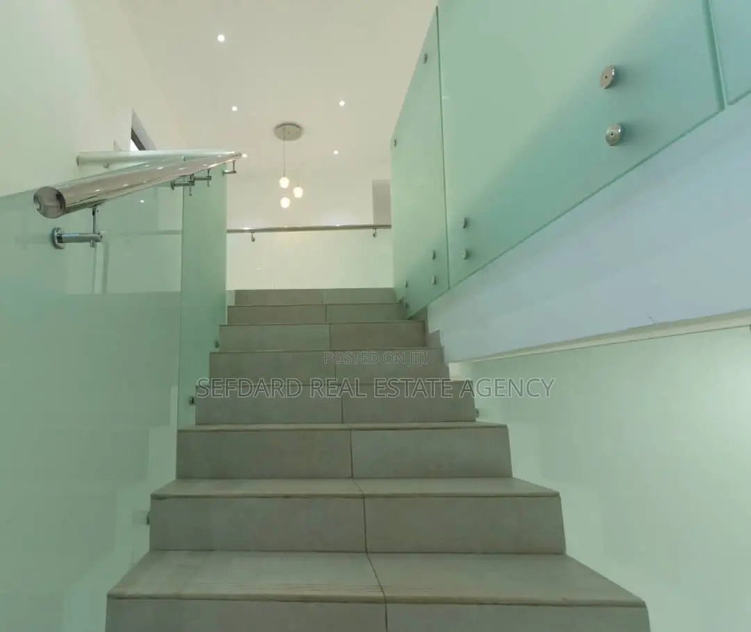 4bdrm Duplex in Abelemkpe for rent