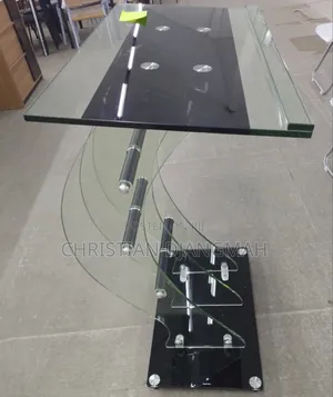 Ultra Modern Glass Pulpit