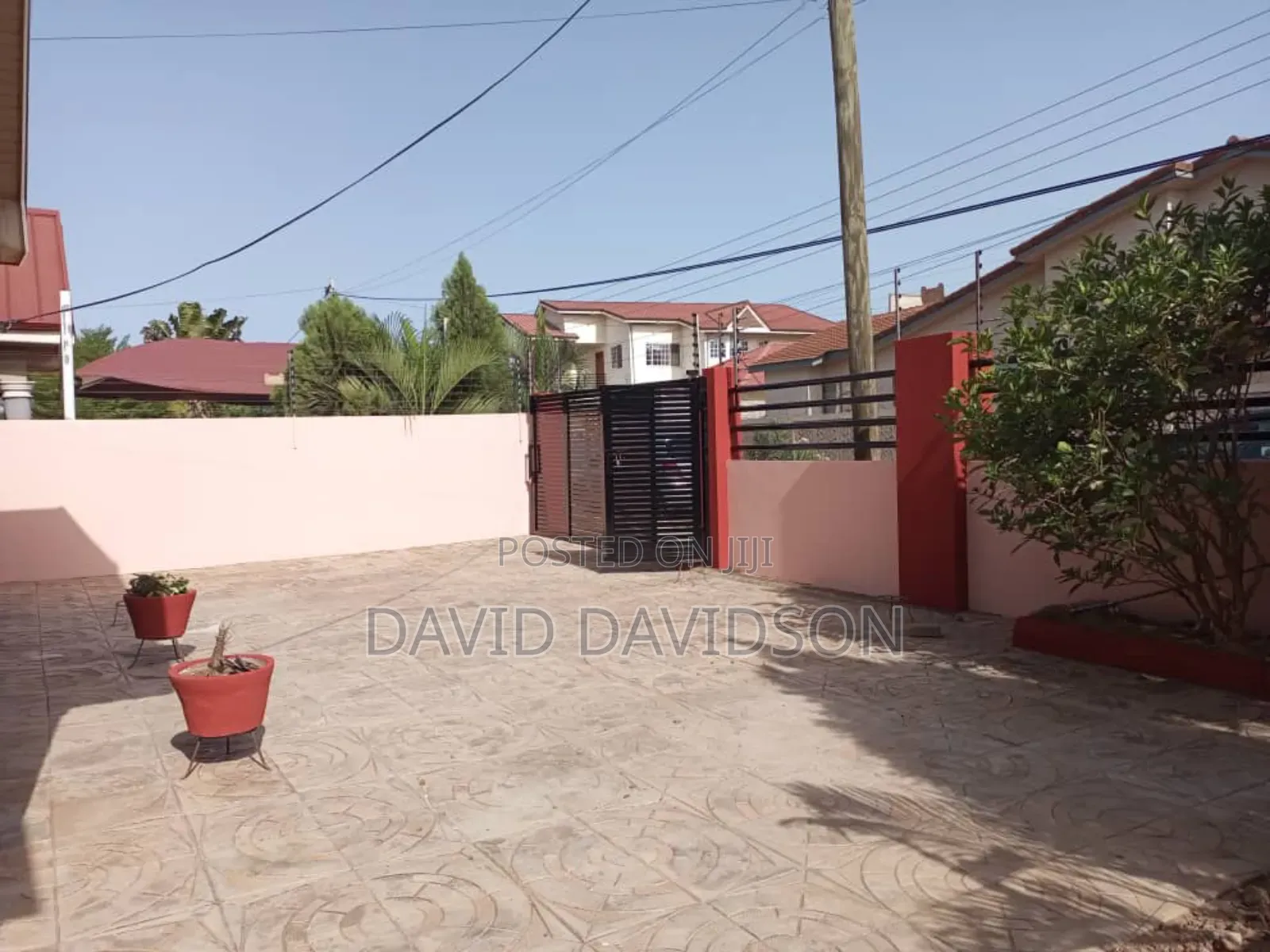 3bdrm House in 3 Bedroom House, Tema Metropolitan for sale