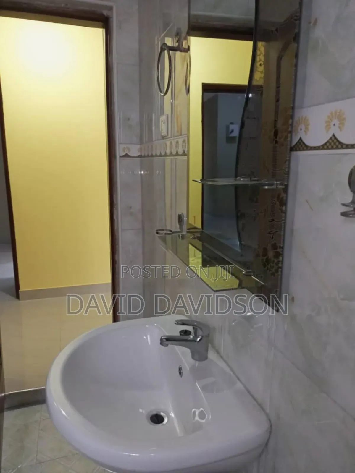 3bdrm House in 3 Bedroom House, Tema Metropolitan for sale