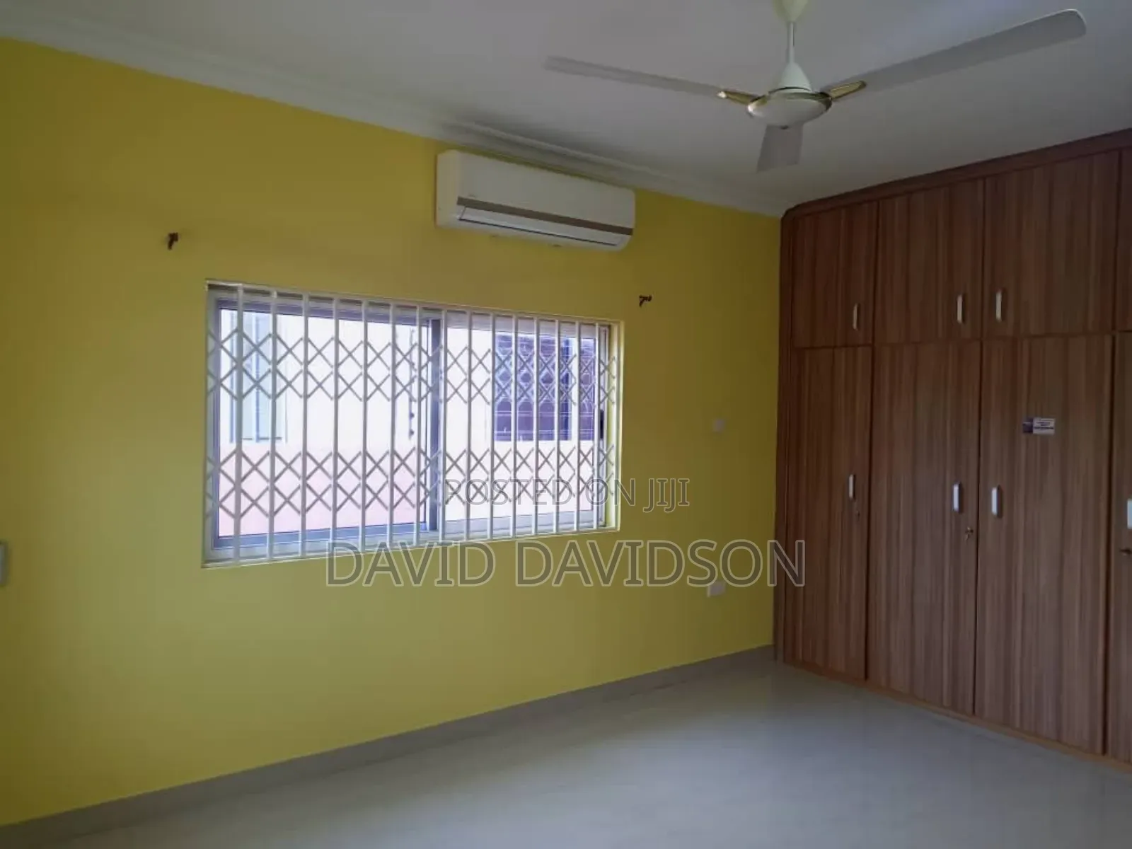 3bdrm House in 3 Bedroom House, Tema Metropolitan for sale